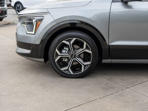 Certified 2024 Kia Niro EX Touring FWD image 27