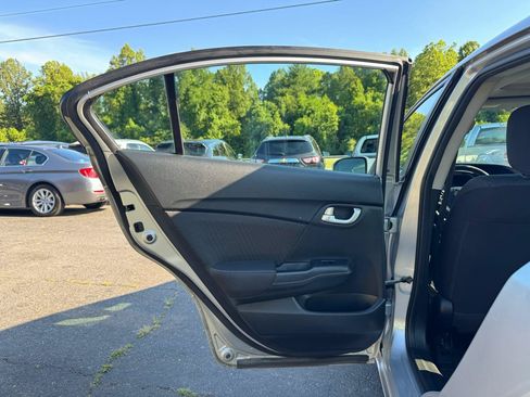 Used 2015 Honda Civic EX image 11