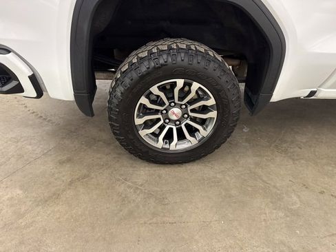 Used 2021 GMC Sierra 1500 AT4 image 24