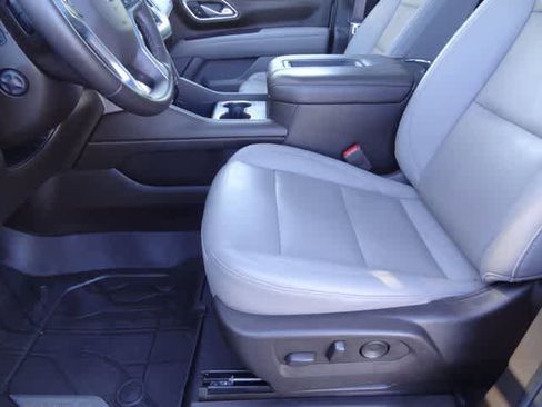 Used 2023 Chevrolet Tahoe LT w/ LT Signature Package AWD/4WD image 6