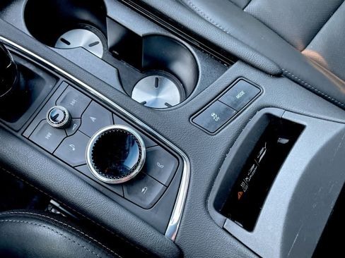 Certified 2024 Cadillac XT5 Premium Luxury w/ LPO, Floor Liner Package image 31