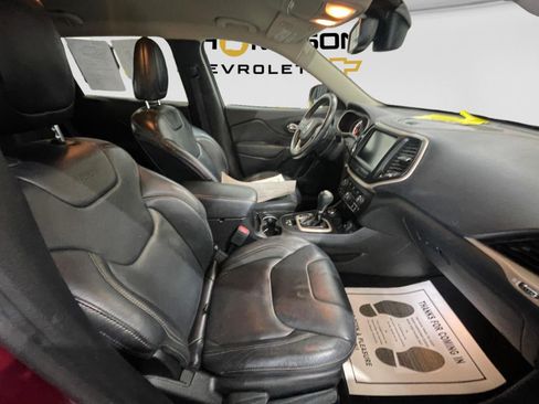 Used 2017 Jeep Cherokee Limited AWD/4WD image 15