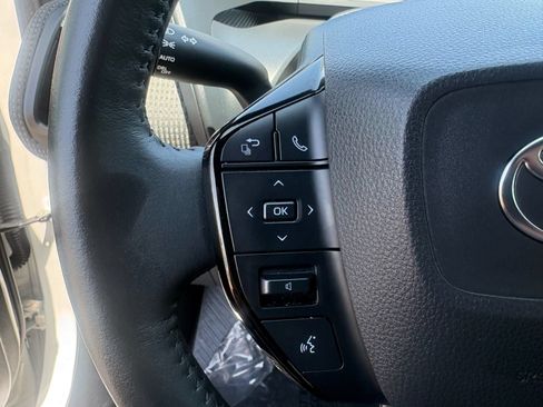 Used 2024 Toyota bZ4X FWD w/ Weather Package image 16