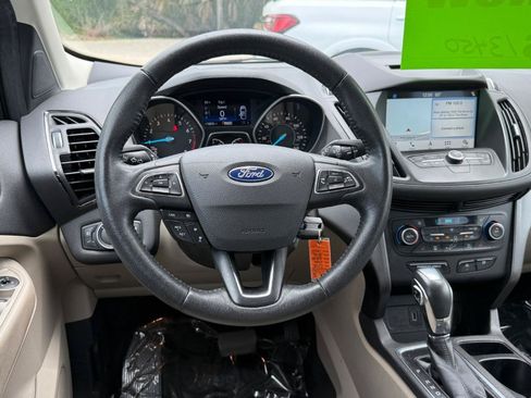 Used 2018 Ford Escape SEL w/ Ford Safe & Smart Package FWD image 8