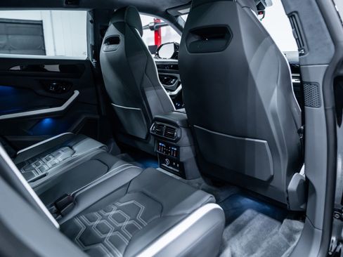 Used 2025 Lamborghini Urus SE image 21