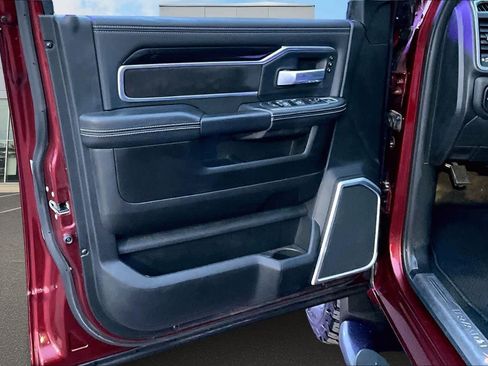 Used 2020 RAM 2500 Laramie image 28