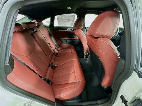 Used 2026 BMW 430i xDrive w/ M Sport Package image 31