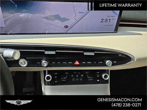 New 2026 Genesis GV70 2.5T Select image 23