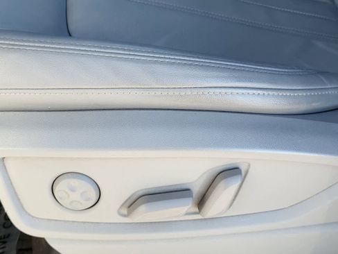 Used 2022 Audi Q5 2.0T Premium w/ Convenience Package image 13