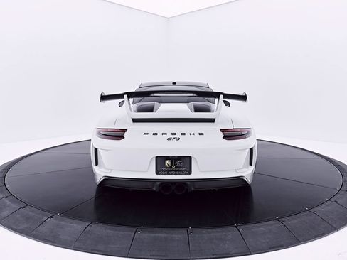 Used 2018 Porsche 911 GT3 RWD image 19