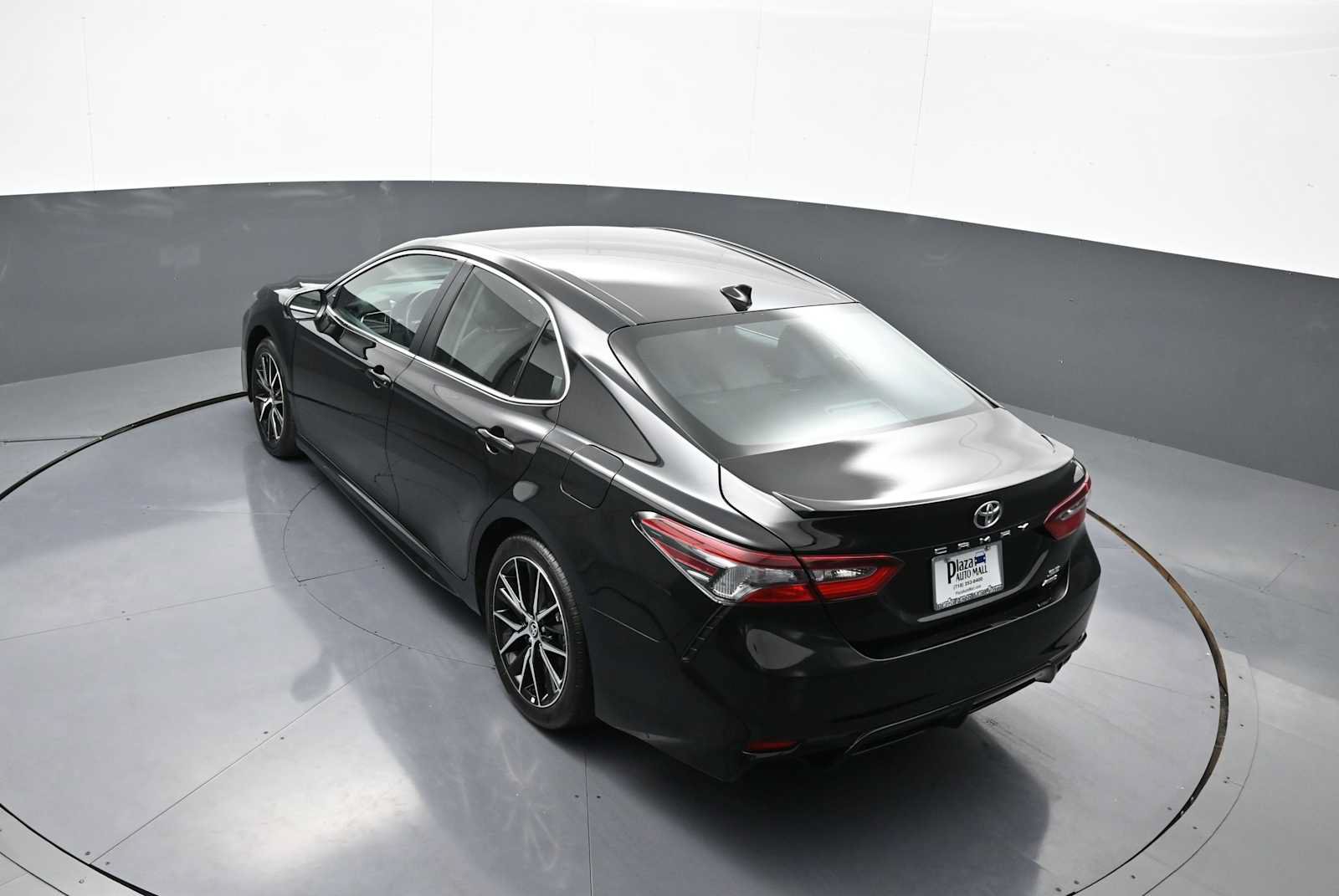Used 2024 Toyota Camry SE AWD/4WD image 39
