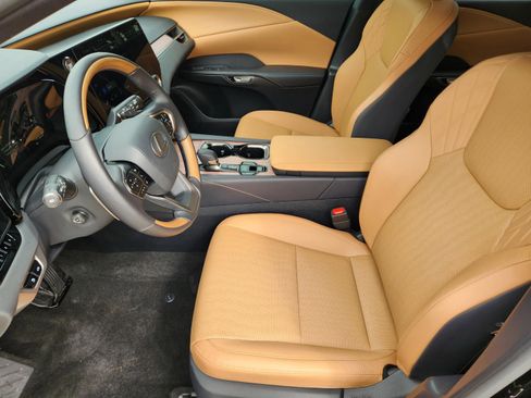 Certified 2025 Lexus RX 350 Premium w/ Accessory Package (Z1) FWD image 5
