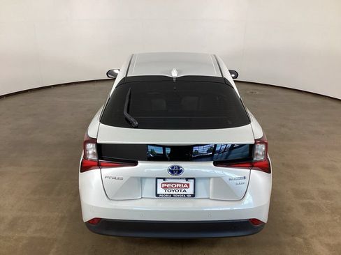 Used 2022 Toyota Prius XLE FWD image 7