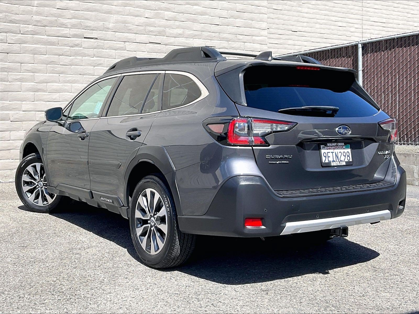 Used 2023 Subaru Outback Limited XT AWD/4WD image 10