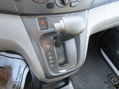 Used 2017 Nissan NV200 S image 36