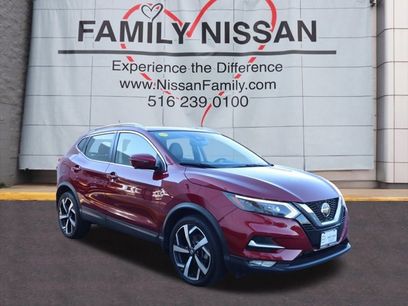 Certified 2022 Nissan Rogue Sport SL w/ Premium Package