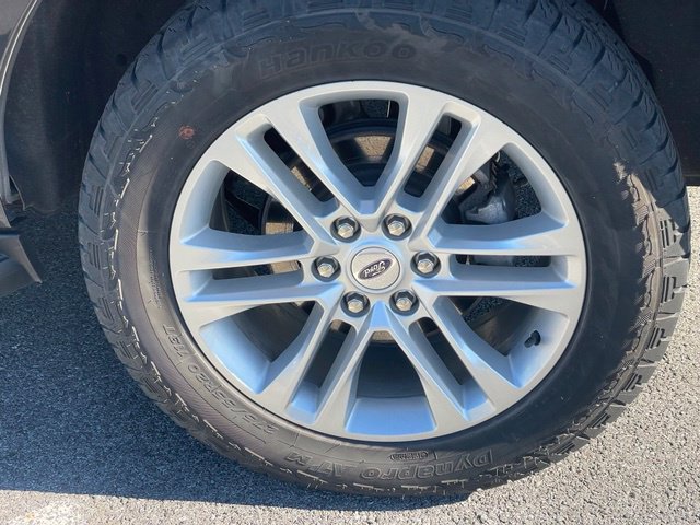 Used 2024 Ford Expedition XLT AWD/4WD image 29