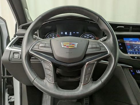 Certified 2023 Cadillac XT5 Premium Luxury w/ Technology Package AWD/4WD image 10