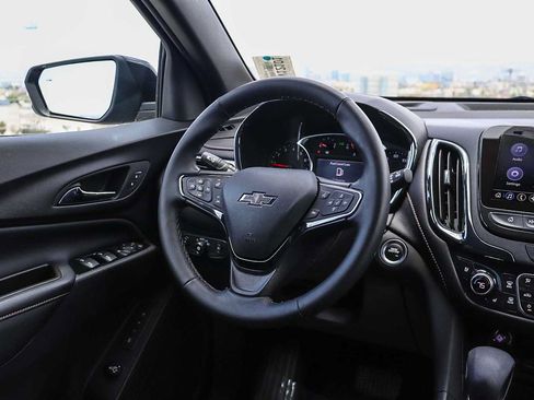 Used 2024 Chevrolet Equinox Premier FWD image 15