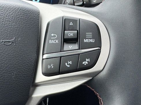 New 2026 Ford Explorer Active w/ Active Comfort Package image 15