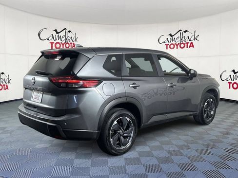 Used 2025 Nissan Rogue SV FWD image 8