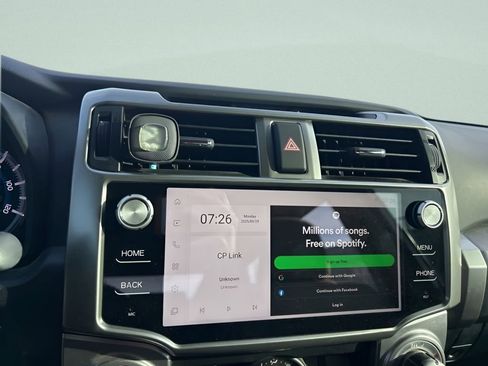 Used 2014 Toyota 4Runner SR5 image 23