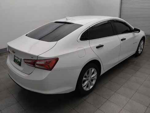 Used 2022 Chevrolet Malibu LT FWD image 9