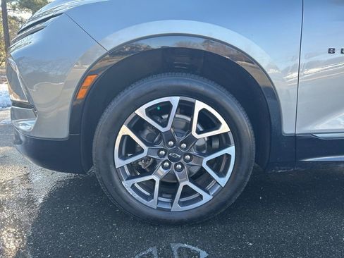 Used 2023 Chevrolet Blazer RS image 9