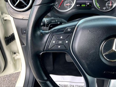 Used 2017 Mercedes-Benz B 250e image 18