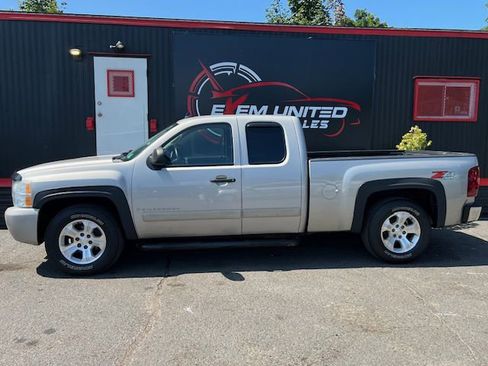 Used 2008 Chevrolet Silverado 1500 LT w/ Power Pack Plus AWD/4WD image 4