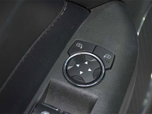 Used 2022 Ford Mustang Premium image 16