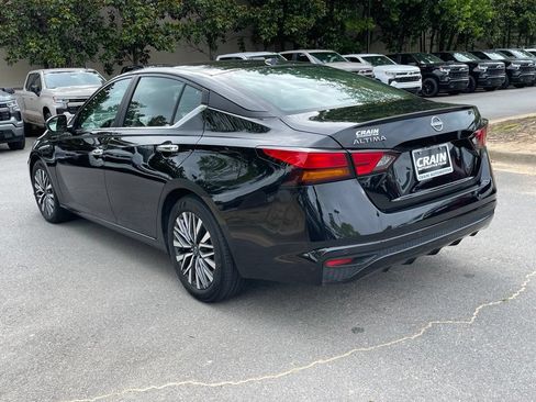 Used 2025 Nissan Altima 2.5 SV FWD image 5