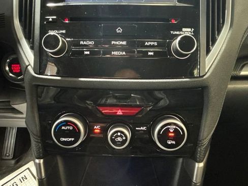 Used 2020 Subaru Forester Premium AWD/4WD image 18