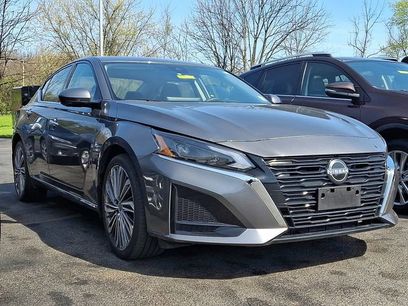 Used 2023 Nissan Altima 2.5 SL