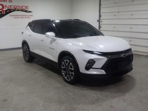Used 2023 Chevrolet Blazer RS w/ Driver Confidence II Package image 5