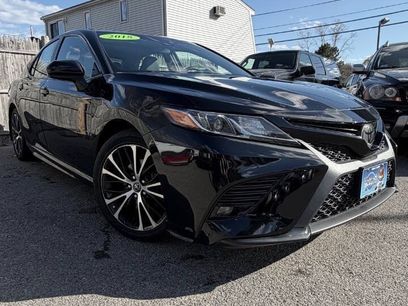 Used 2018 Toyota Camry SE w/ Moonroof Package