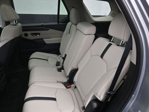 New 2026 Honda Pilot Touring image 26