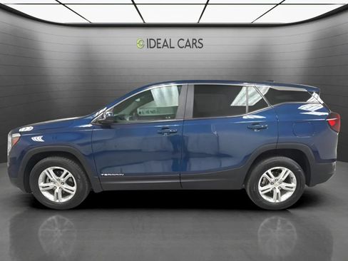 Used 2023 GMC Terrain SLE w/ LPO, Floor Liner Package AWD/4WD image 8
