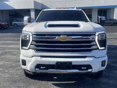 Certified 2024 Chevrolet Silverado 3500 High Country w/ High Country Premium Package AWD/4WD image 11