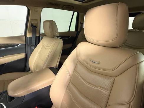 Certified 2024 Cadillac XT6 Premium Luxury w/ Platinum Package FWD image 13