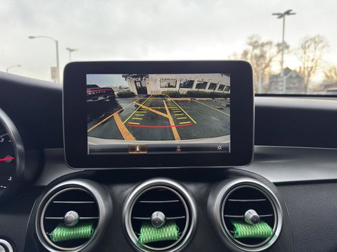 Used 2018 Mercedes-Benz GLC 300 4MATIC Coupe image 27