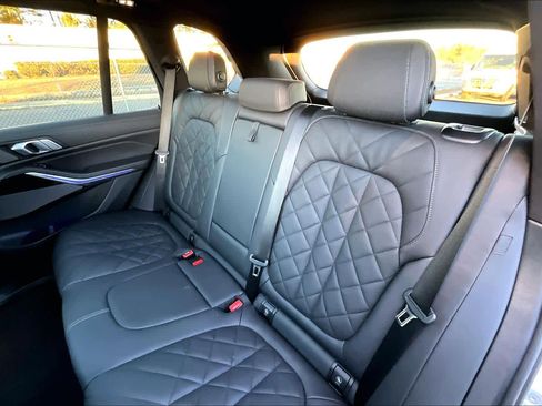 Used 2025 BMW X5 sDrive40i w/ Premium Package image 20
