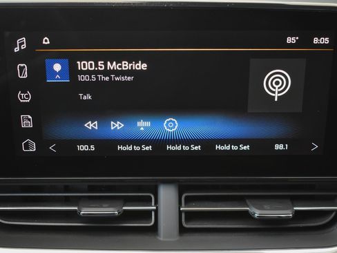Used 2024 Chevrolet Trax LT w/ Driver Confidence Package FWD image 26