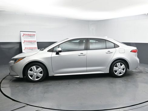 Used 2020 Toyota Corolla LE image 5