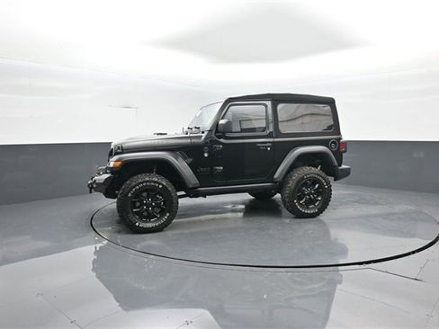 Used 2022 Jeep Wrangler Willys image 4