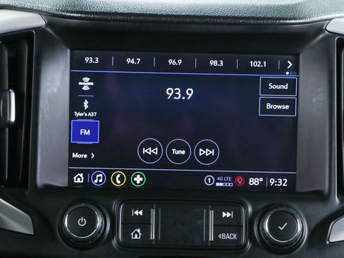 Used 2022 GMC Terrain SLT w/ LPO, Floor Liner Package AWD/4WD image 19