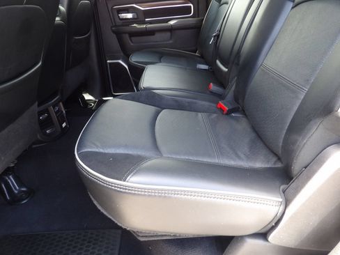 Used 2024 RAM 2500 Laramie AWD/4WD image 34