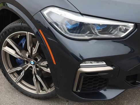 Used 2021 BMW X5 M50i image 20