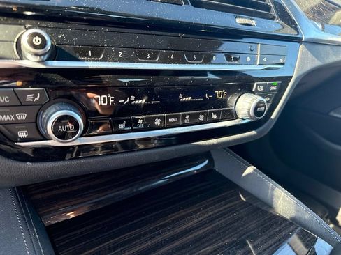 Used 2023 BMW 540i xDrive w/ M Sport Package AWD/4WD image 19