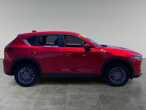 Used 2017 MAZDA CX-5 Touring FWD image 6